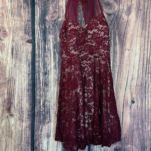 Elegant Burgundy Lace Halter Dress